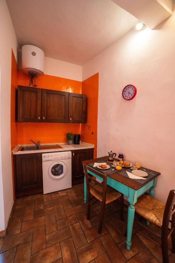 S1 - Serristori Tower Apt - Dolcevita Apartamento Florença